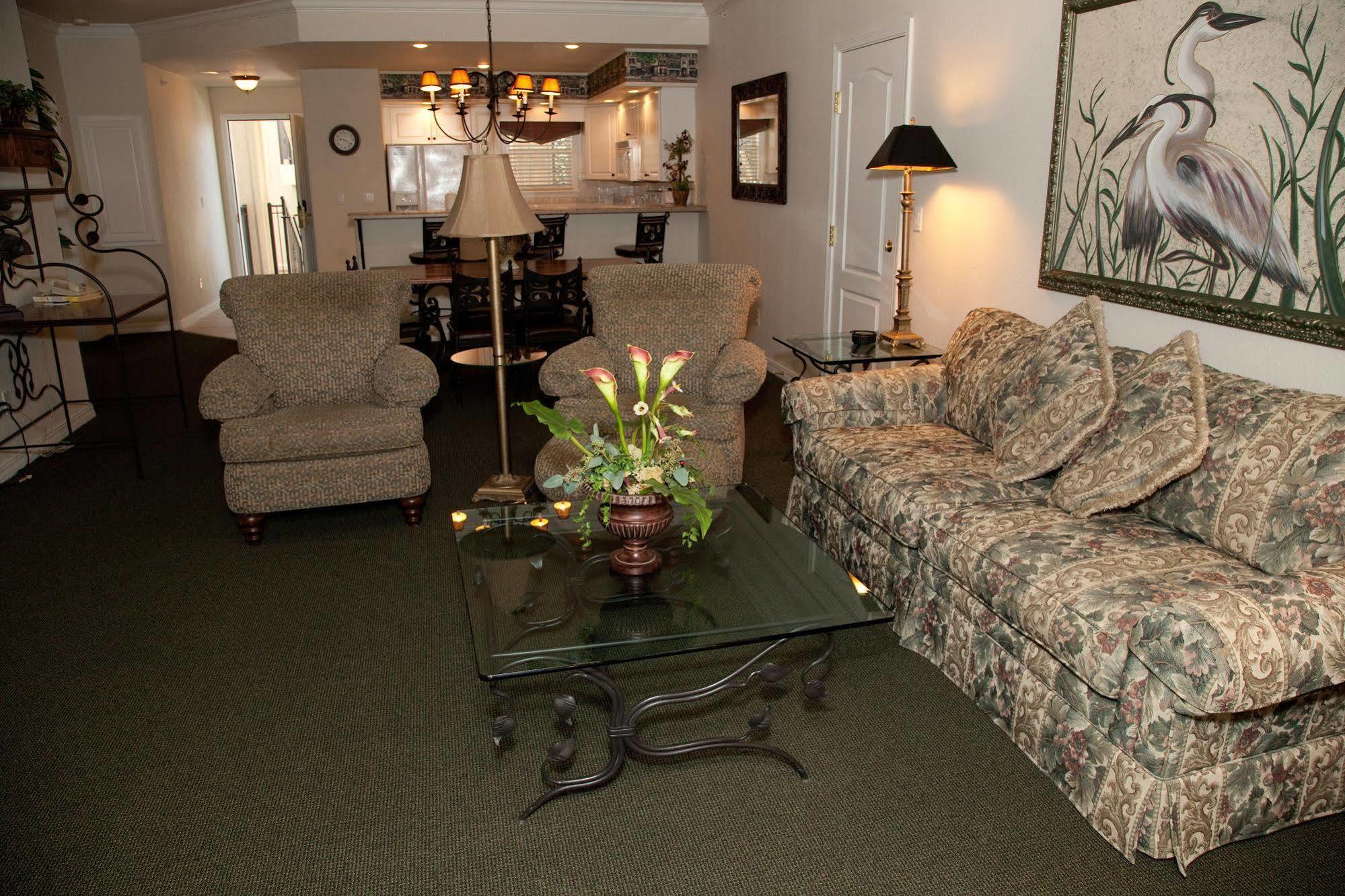 French Quarter Resort Branson Esterno foto